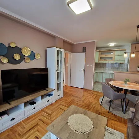 Lucky Clover Apartment